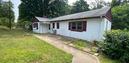 959 Scott Hill Ln, Scottsville