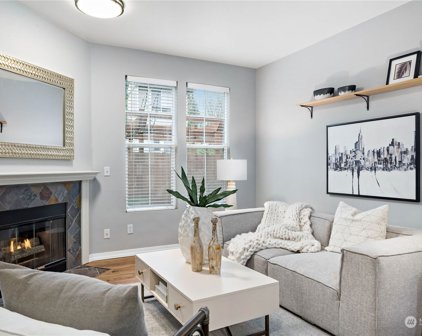 2034 Newport Way NW Unit #11-1, Issaquah