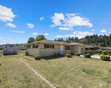 253 5th Avenue SW, Pacific