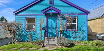 2208 Monroe Street, Bellingham