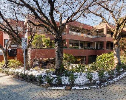 2408 Haywood Avenue Unit 302, West Vancouver