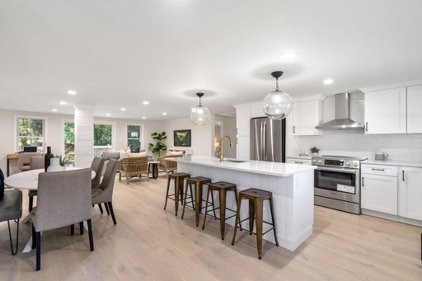 18 Davis Ave, Wrentham