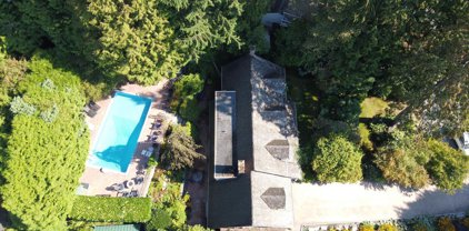 4708 Willow Place, West Vancouver
