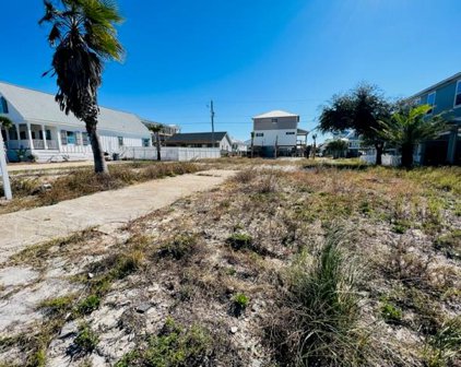 105 29th St, Mexico Beach