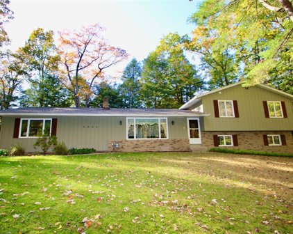 5806 Taylor Road, Painesville