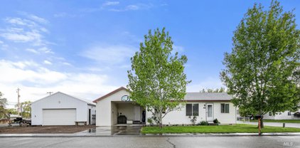 1021 NW Dogwood Circle, Mountain Home