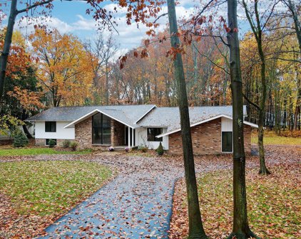 28450 S Woodland Road, Pepper Pike