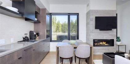 230 Boathouse Way LakeLodge R-6/230 (Studio) Unit R6/230, Big Sky