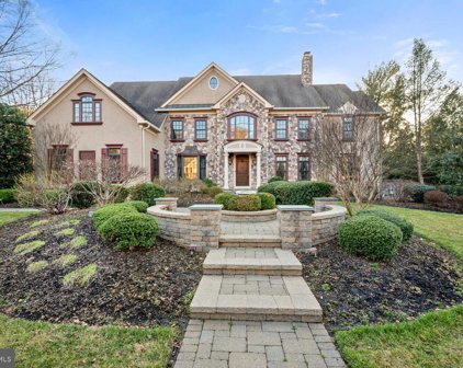 736 Jamie Dr, Moorestown