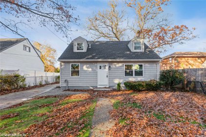 490 Jefferson Avenue, Rockville Centre