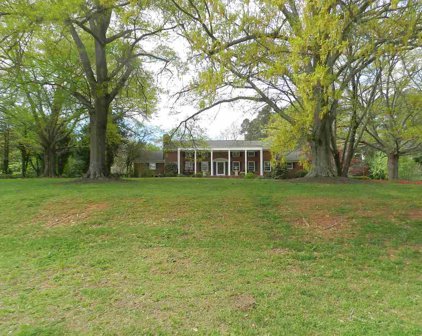 817 W Montgomery Street, Gaffney