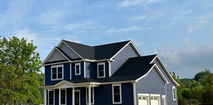 7192 Academy Rd, Warrenton