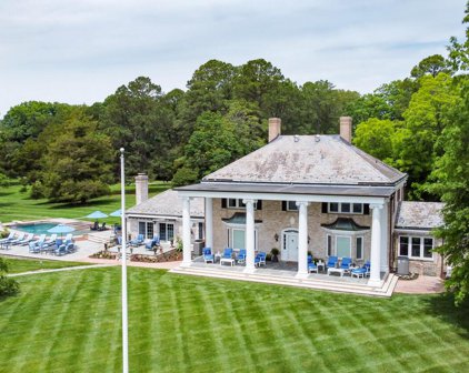 1785 Ocean Gtwy, Trappe