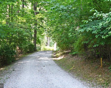 Center Rd, Earleville