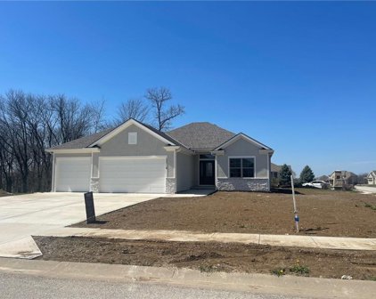 17886 Sunset Drive, Weston