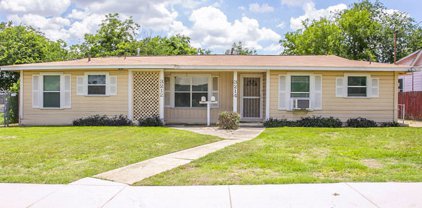 3212 W Ashby Pl, San Antonio