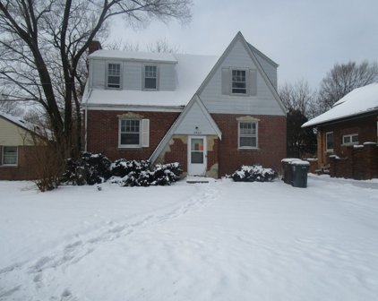 8464 Gross Point Road, Skokie