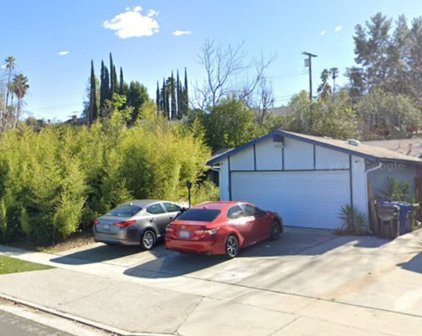 23426  Erwin St, Woodland Hills