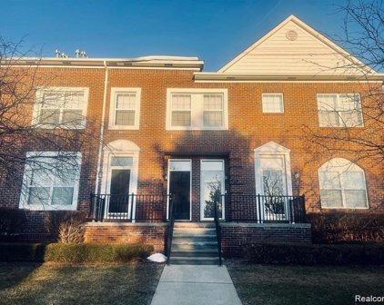 43135 STRAND, Sterling Heights
