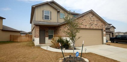 204 Middle Green Loop, Floresville