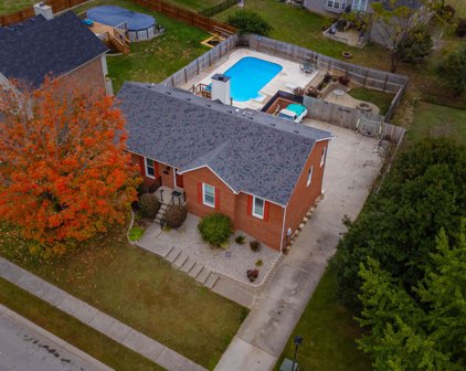 2207 Mallard Ct, Shelbyville