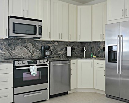 326 Harrison St Unit #301A, Hollywood
