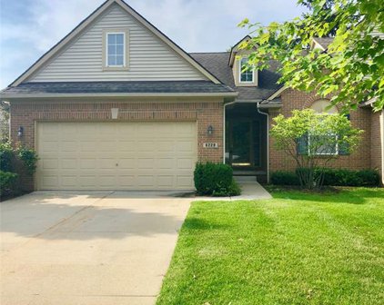 8229 SPRINGDALE, White Lake Twp