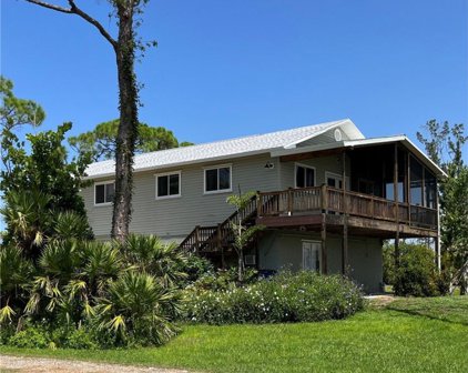8625 Redwood Drive, St. James City