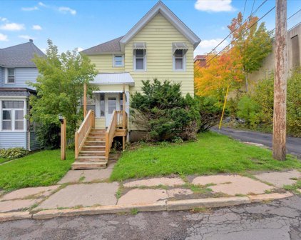 513 N 2nd Avenue E, Duluth