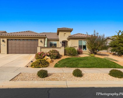 1368 W Whitestone Dr, St George