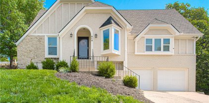 312 NW Locust Street, Lee's Summit
