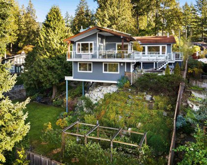 5755 Telegraph Trail, West Vancouver