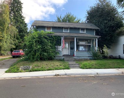 515 4th Street NE, Puyallup