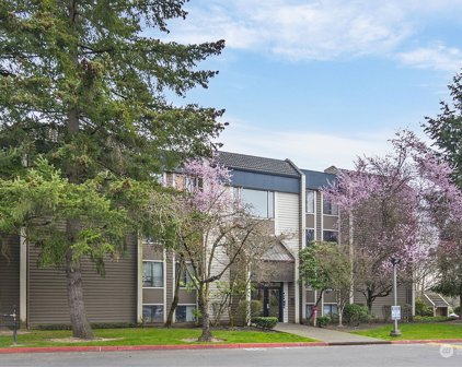 611 SW 5th Court Unit #A-104, Renton