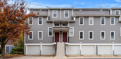 12 N Stone Mill Dr Unit 1012, Dedham