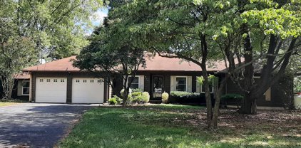 917 Hillcrest Dr, Martinsburg