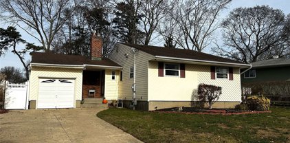 110 Jacqueline Lane, Centereach