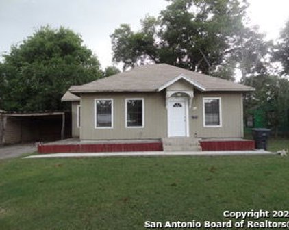 623 N High, Uvalde