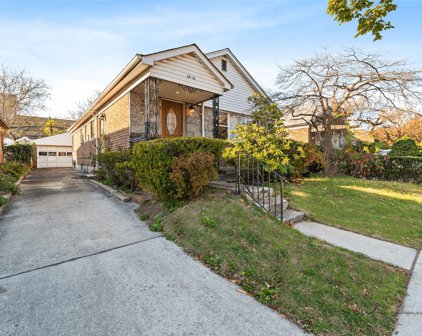 64-18 Utopia Parkway, Fresh Meadows