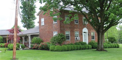 12271 Air Hill Road, Perry Twp