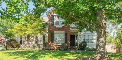 232 Riverbend Dr, Franklin