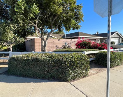 1227 Apple AVE, Greenfield