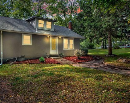 9005 W 49th Street, Merriam