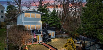 720 Shore Rd, Severna Park