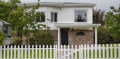 520 Main Street, Roseville