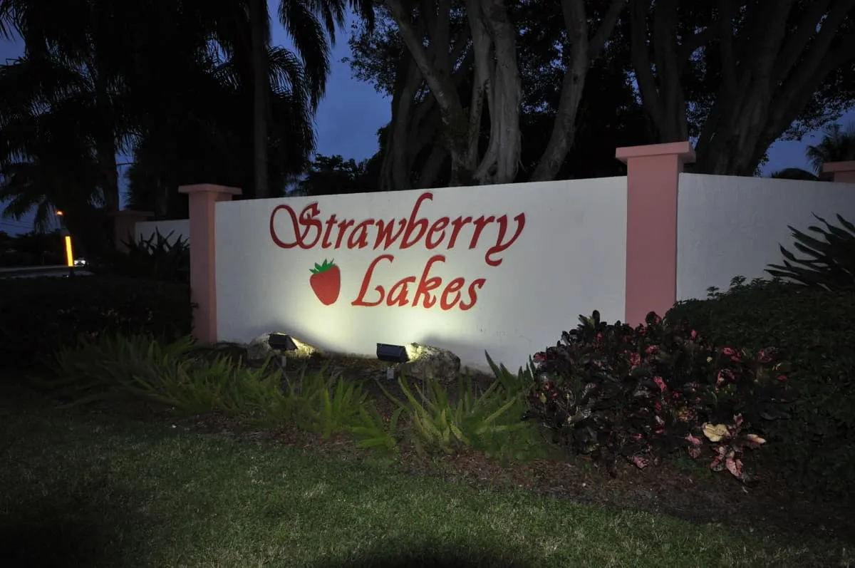Strawberry Lakes Lake Worth Homes Sold