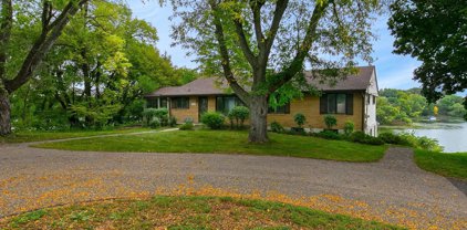 15601 Summit Drive, Eden Prairie