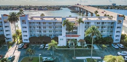 5701 Bahia Del Mar Circle Unit 204, St Petersburg