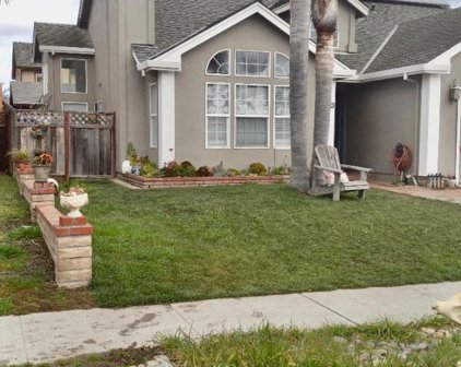 1027 Crestview Street, Salinas