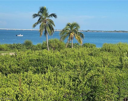 200 Periwinkle Way Unit 232, Sanibel